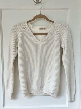 Faherty V-Neck Cream Heavyknit Women's Sweater